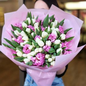 Graceful Valentine's Tulip & Geocint Harmony: A charming bouquet named 'Nіzhnyy Valentin' that combines the elegance of tulips with the vibrant beauty of geocint flowers. Perfect for expressing tender sentiments on any occasion.