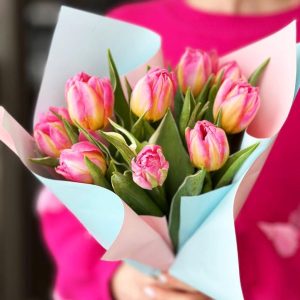 Tulip Love: A captivating bouquet celebrating the timeless beauty and symbolism of tulips, perfect for expressing love and affection on any occasion.