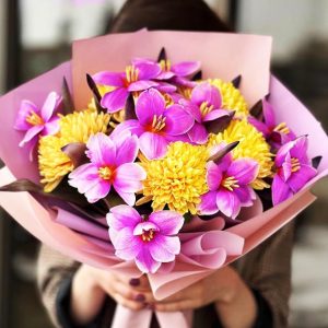 Spring Harmony Chrysanthemum Tulip Bouquet showcasing vibrant chrysanthemums and elegant tulips for a harmonious and colorful display.