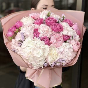 Illuminate her day with 'Mother's Smiles' bouquets – radiant arrangements designed to reflect the warmth and joy of a mother's love. Explore our heartfelt collection today and brighten her world with flowers that speak volumes.