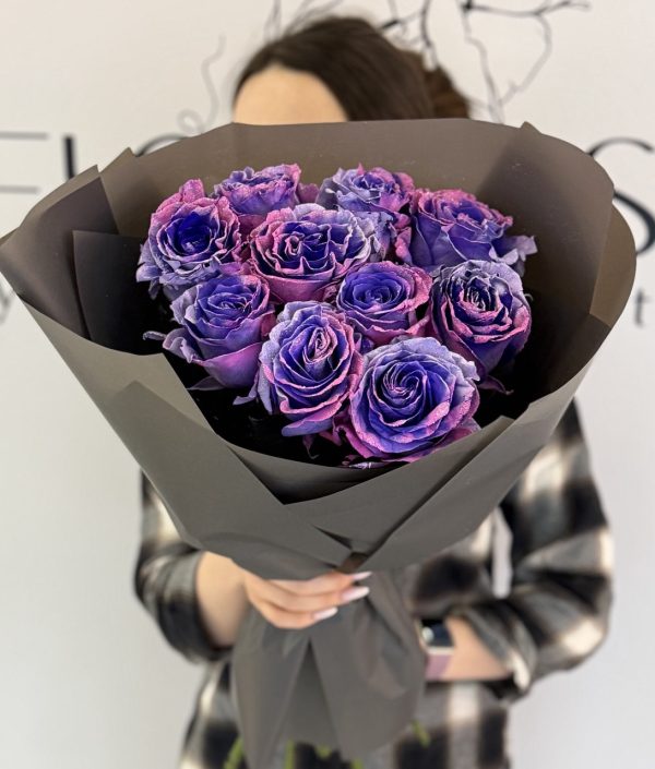 10 purple and blue roses bouquet, 'True Romance', romantic floral arrangement.