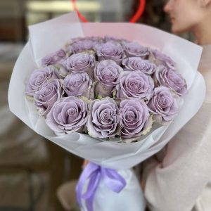 19 lavender roses bouquet, 'Love in Bloom', romantic floral arrangement.