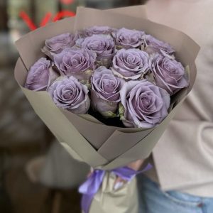 12 lavender roses bouquet, 'Forever's Yours', romantic floral arrangement.